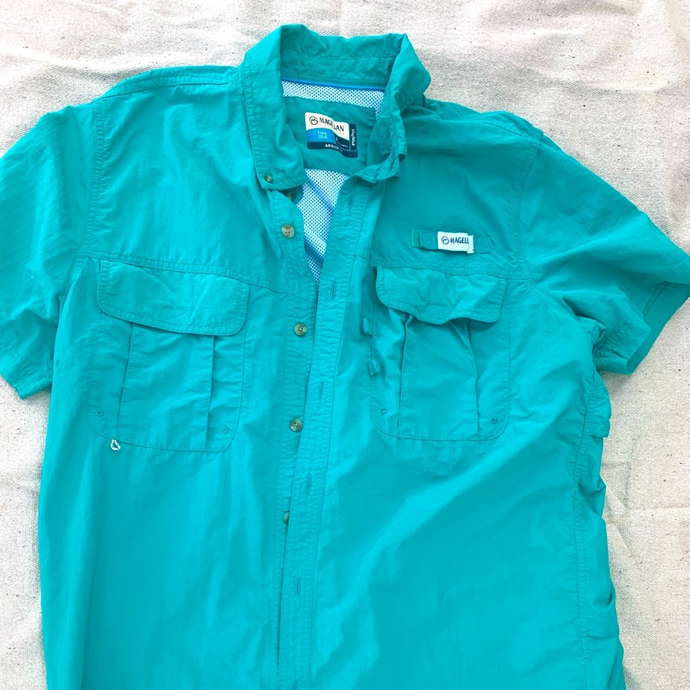 Magellan outdoors Fish Gear shirt, size mens large, green